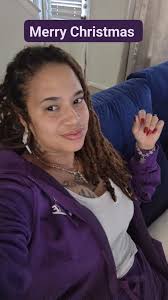 Dröp yóur pìcture, sômëôné mìght be çrushing