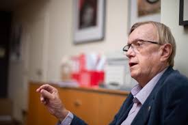 De waalse socialistische vakbondsvoorman marc goblet vindt het ongehoord dat minister van werk kris peeters in volle vakantie het wetsontwerp over de hervorming van de werkweek voorste. Marc Goblet La Mort D Un Combattant Edition Digitale De Liege