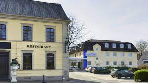 Dusseldorfer golfclub is the closest landmark to hotel haus kronenthal. Haus Kronenthal Ratingen Holidaycheck Nordrhein Westfalen Deutschland