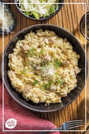 Risotto Met Venkel En Varkensworst Van Brandt Levie Recept Hellofresh Recept In 2020 Venkelsalade Venkel Risotto