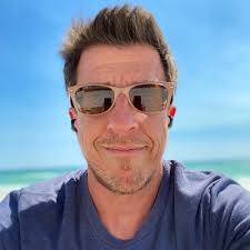 Phil Bonk (@JustBonk)