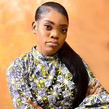 I'm getting a lot of people say Spencer is taking Billy's death more  seriously than his immediate family, well that's what happens when you have  to deal with pain and guilt put