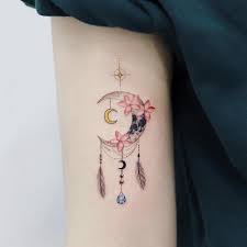 Roses depict elegance in the best way possible because they're gentle and fragrant. 1001 Ideas For A Cute And Elegant Dream Catcher Tattoo