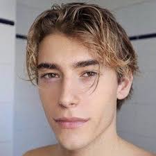 Nathan Graff's Instagram, Twitter & Facebook