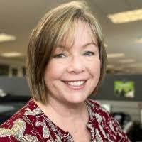 Mary Warnken's Instagram, Twitter & Facebook