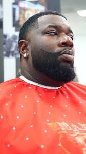 LA BARBERIA ES UNA PROFESIÓN MAGICA, ES INCREIBLE VER QUE TAN SOLO UN  RECORTE DE CABELLO TENGA EL PODER DE CAMBIAR TU ACTITUD, TUS ANIMOS, TU  AUTOESTIMA, TU VIDA.