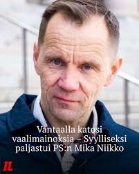 Entinen kansanedustaja Mika Niikko (ps) irrotti SDP:n ehdokkaan  vaalimainokset lyhtypylväästä viime keväänä. Kun SDP:n ehdokas kysyi  asiasta Niikolta, jonka oma mainos oli ilmestynyt tilalle, Niikko kertoi  ”vuokranneensa” lyhtypylväät Vantaalta ...