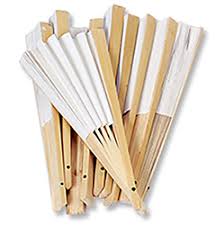 Tutoriel faire un éventail en papier. Eventail Decore Pour Se Rafraichir Bricolage Vacances Sur Tete A Modeler