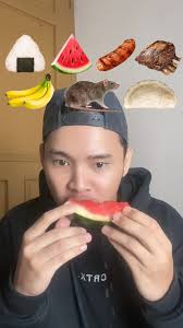 Asmr emoji eating challenge 😬