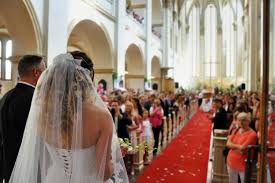 Vorschlage Fur Lieder Fur Den Einzug In Die Kirche Und Gang Zum Altar Hochzeit Lieder Einzug Lieder Hochzeit Kirche Lieder Hochzeit