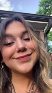 leahdarnell (@leah.darnell)