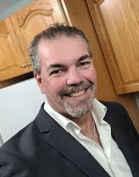 Looking for someone to do headshot photos 📷