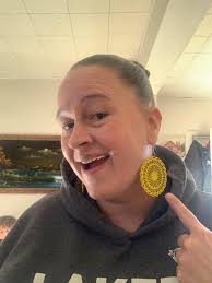 What yellow earrings and necklace sets are available?