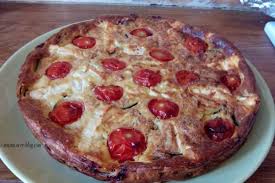 Recette De Clafoutis Sale A La Courgette Tomates Et Au Coeur De Feta Recette Recette Clafoutis Clafoutis Sale Alimentation