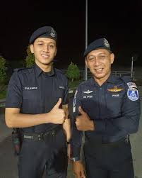 Pemimpin itu, dialog dihormati dan dihargai. Friends Of Pdrm Yang Lama Dihormati Siapa Yang Tak Kenal Dengan Pak Ku Kan Salute Thankyoufrontliners Salutewiranegara Facebook