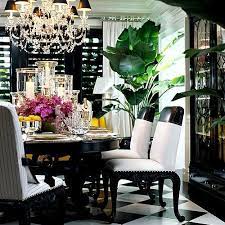 Pin By Melanie Duncan On Descarte Black And White Dining Room White Dining Room White Decor