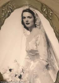 Barbara Bush Funeral First Lady Laid To Rest Jeb Bush Gives Eulogy Barbara Bush First Lady Portraits Bridal Dress Patterns