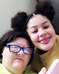 Candy Lynn's Instagram, Twitter & Facebook