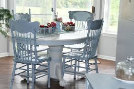 5 Things You Should Know About Chalk Paint Painted Furniture Ideas Painted Kitchen Tables Kitchen Table Makeover Chalk Paint Table