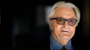 Roland Dumas, ancien ministre des Affaires étrangères de François  Mitterrand, est mort à 101 ans