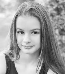 Sienna Emelia De Carlo (@sienna.emelia.decarlo) • Instagram photos and  videos