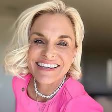 Top 25 Empty Nester Influencers in 2025