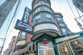 Veronica Blum Archives