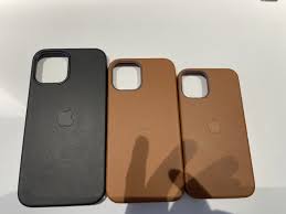 first hands on with iphone 12 magsafe leather cases shared online macrumors forums