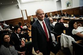 Veja o perfil completo no linkedin e descubra as conexões de carlos marcocarlos marco e as vagas em empresas similares. Relatorio Da Cgd Atira Culpas Especiais Para Santos Ferreira E Vara Expresso