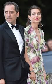 En innovias siempre estamos atentos a las bodas reales y de las it girls para mostraros las últimas tendencias en todos los aspectos de la boda, y dos son las bodas e it girls de esta temporada. Pin On Charlotte Casiraghi