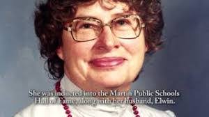 Diane Northrup's Instagram, Twitter & Facebook