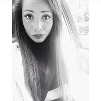 Anastasia Dennis's Instagram, Twitter & Facebook