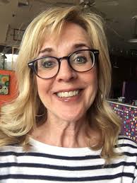 Where to find a custom cue set similar to the posted one?