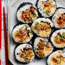 Spicy Tuna Sushi Rolls Spicy Tuna Sushi Tuna Sushi Sushi Recipes Homemade