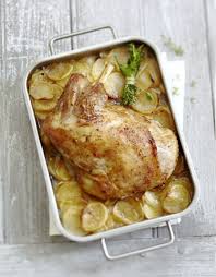 Recette D Epaule D Agneau Confite Au Four Sur Lit De Pommes De Terre Recette Recettes De Cuisine Epaule Agneau Confite Epaule Agneau