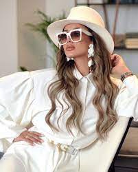 Have No Hat Rita Tesla Will Show You How To Wear Hats Perfectly Hat Fashion Outfits With Hats Stylish Hats