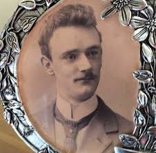 Driver Richard Henry Bateman : London Remembers, Aiming to capture all  memorials in London