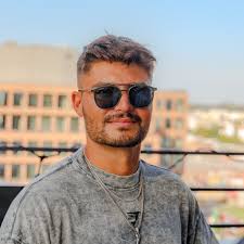 J Spade ♠️ (@johnnyspade) • Instagram photos and videos