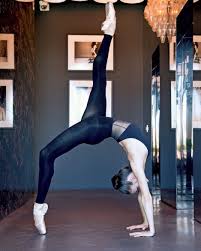 576 Me Gusta 7 Comentarios Melanie Hamrick Melhamrick En Instagram Hump Day Ballerina Balletbody Bts Ballet Body Ballet Poses Best Workout Schedule