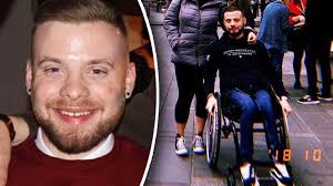 Rullstolsburna Dan, 22, nekades assistans på flygplatsen