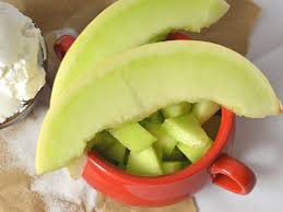 Digambarkan sebagai tembikai oleh kebanyakan platform, tetapi boleh menyerupai tembikai susu pada jarak. Pengeluar Tembikai Susu Sasar 9 Tan Metrik Sebulan Mynewshub