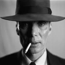 Why did Oppenheimer accept the award? : r/OppenheimerMovie