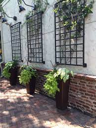 Wonderful Idea To Dress Up Blank Wall Outside Outside Wall Decor Exterior Wall Art Outdoor Wall Decor
