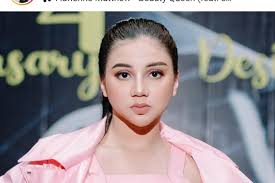 Profil dan Biodata Adrienne Ellen Matthew: Umur, Keturunan, Akun IG