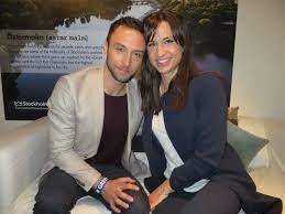 Måns zelmerlöw & petra mede — love love peace peace (live interval act at the grand final esc 2016) 02:26. Eurovision Radio International Eurovision 2016 Interview With Mans Zelmerlow And Petra Mede Hosts