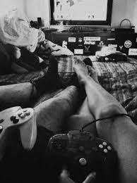 The story of a couple who played video games while their child died. Tik Tok Cuddling While Playing Video Games