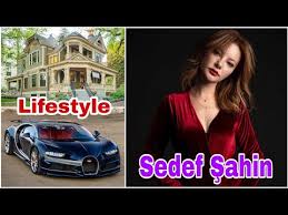 Turkish television actor who earned her breakout role in 2005 starring as yesim in the series belalı baldız. Sedef Sahin Mp4 3gp Flv Mp3 Video Indir