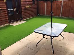 How to clean artificial grass uk. How To Clean Residential Artificial Grass