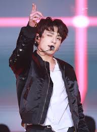 You know exactly what i'm talking about. 190811 Jungkook Boy With Luv Jungkook Bts Video Fanpop