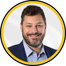 ℹ️ Letzte Woche durfte ich interessierten Schülerinnen und Schülern aus der  Region beim #Studieninfotag 2024 der Hochschule Albstadt-Sigmaringen in  einem Kurzvortrag über die großen Trends im…